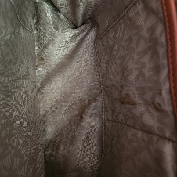 MK Large Tote - Picture 11 of 14